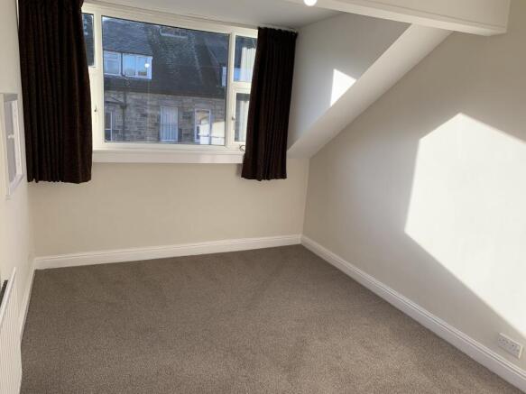 5 bed Terraced for sale Image 7