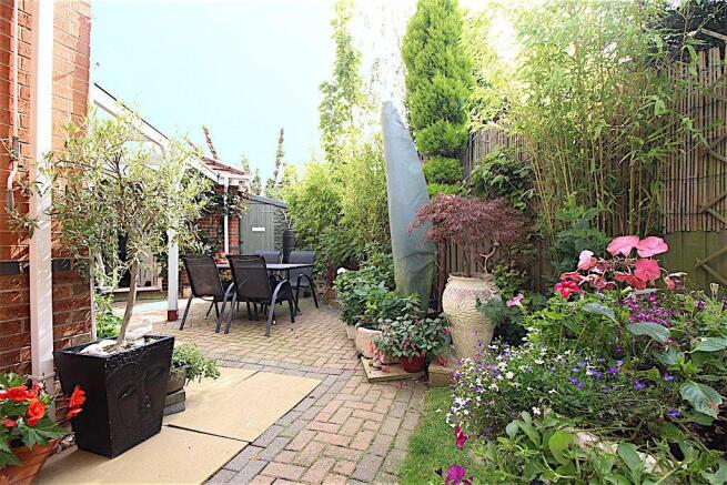 Garden at Side