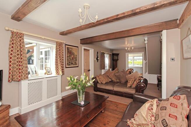 Oaks-Living_3.jpg