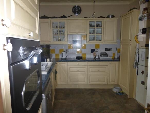 Photo 10