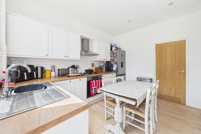 2 bed Terraced for sale Image 5