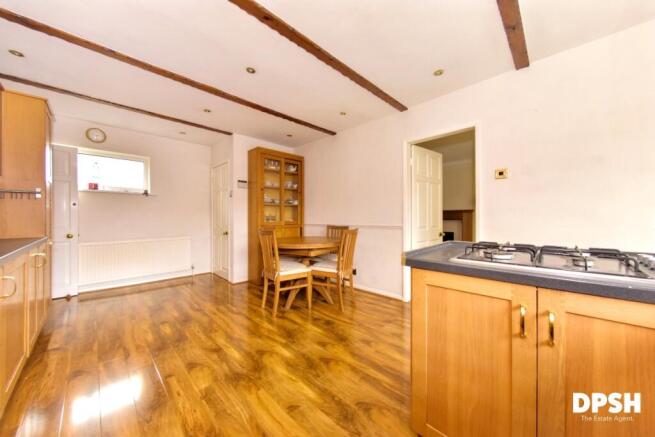 2 bed Detached Bungalow for sale Image 8
