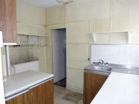 KITCHEN:
