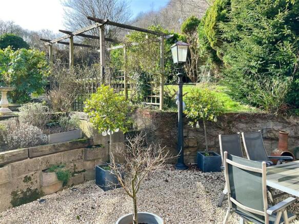 Garden Pic2.jpg