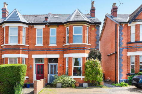 Cirencester Road, Charlton Kings, Cheltenham, GL53 8DB