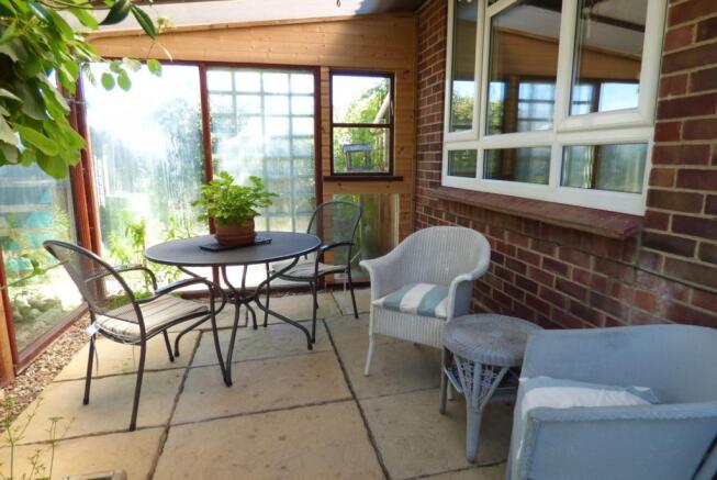 Greenhouse/Garden  R