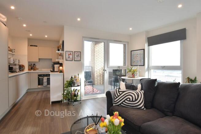 Lounge/Kitchen /Dining Room