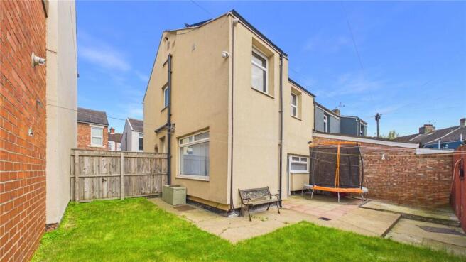 3 bed Semi-Detached for sale Image 5