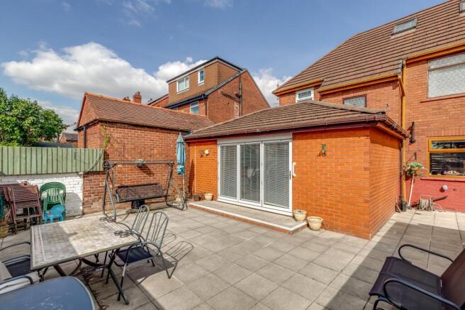 Gidlow Lane, Wigan, WN6 photo 4