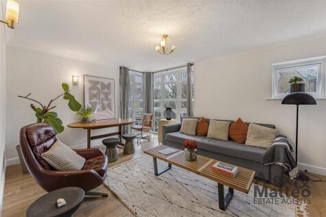 Eleanor Close, Canada Water, SE16