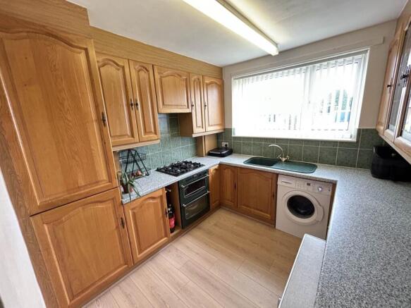 2 bed Bungalow to rent Image 8