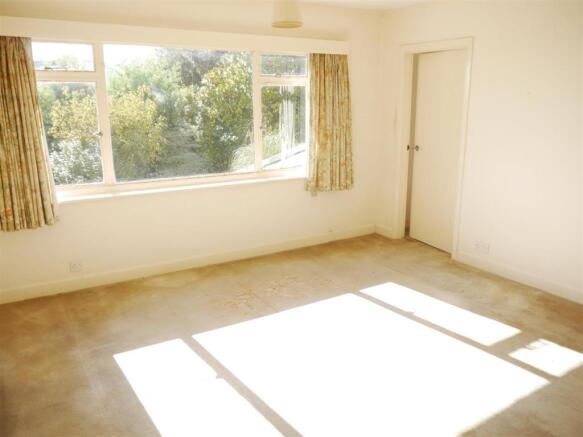 tranters bedroom 1.JPG