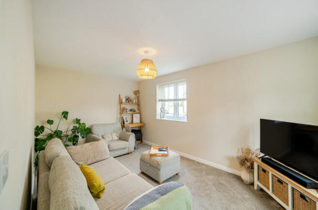 3 bed Semi-Detached for sale Image 4