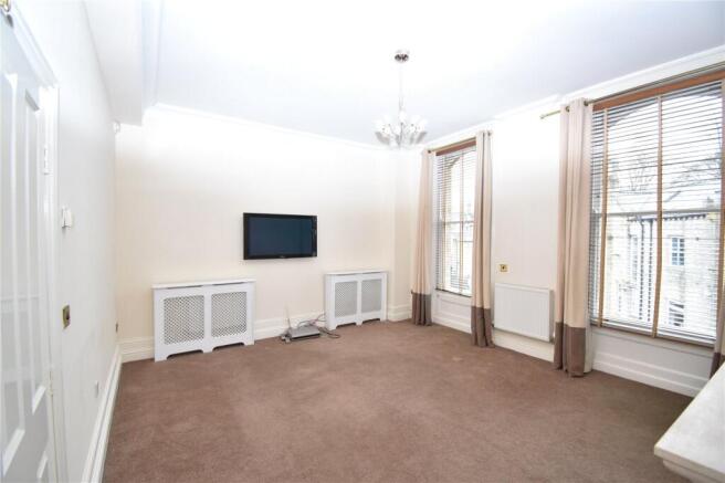 2 bed Apartment for sale Image 4