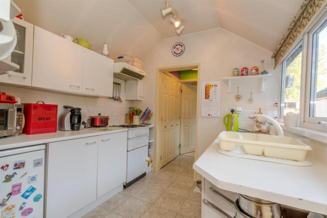68 Stafford St (12 o