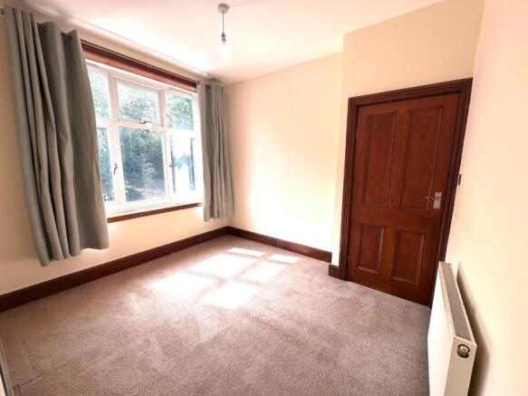 3 bed Terraced to rent Image 6