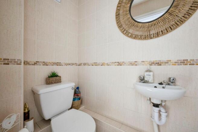 3 bed Detached for sale Image 11