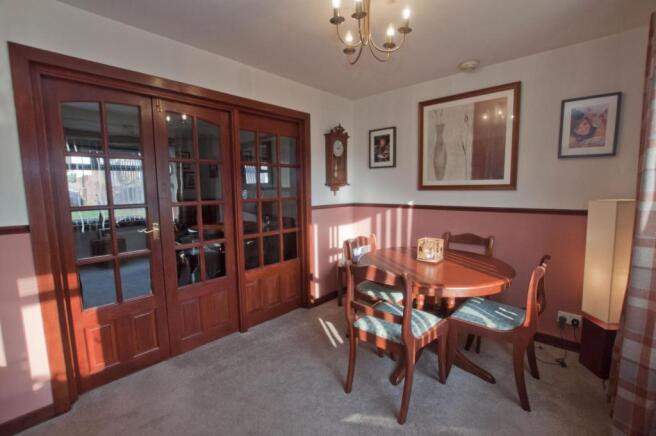 Dining room (2)