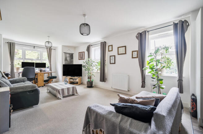 1361632-9-68dfc0b...