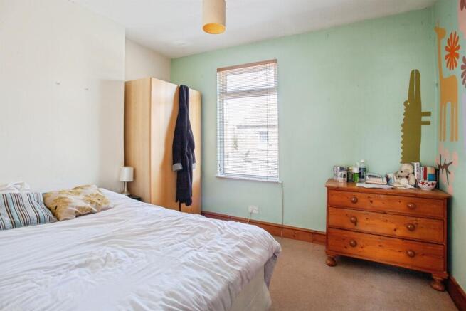 3 bed Terraced for sale Image 8
