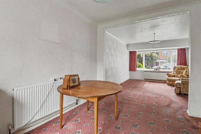 LOUNGE THROUGH TO DINING