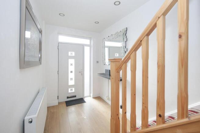 15 Greville Smith Avenue Cv31 2HQ-26.jpg