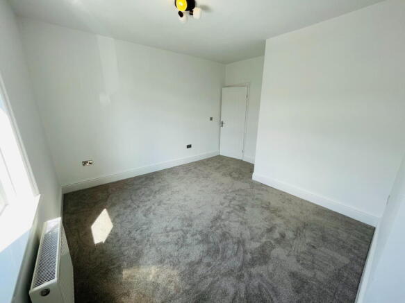 2 bed Semi-Detached for sale Image 6