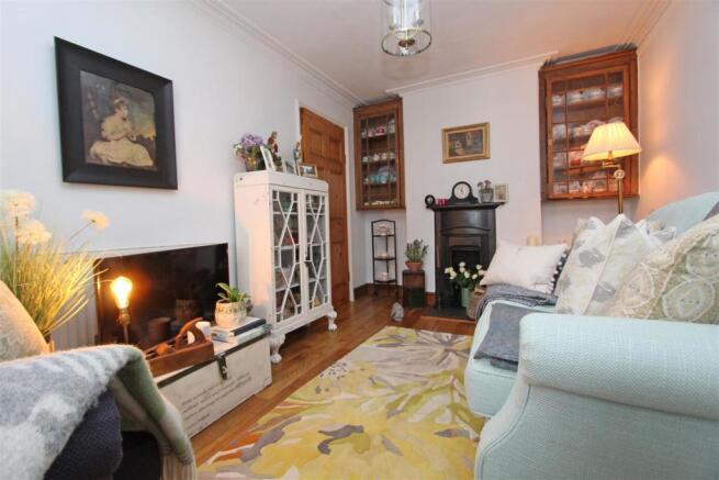 Living Room..jpg