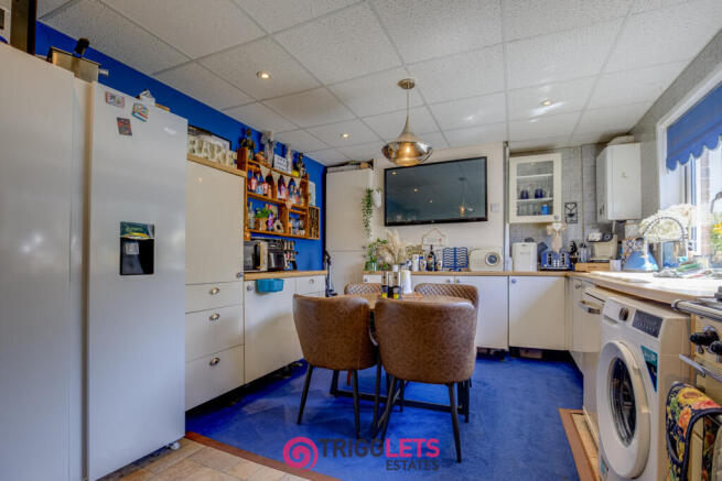 3 bed Terraced for sale Image 5