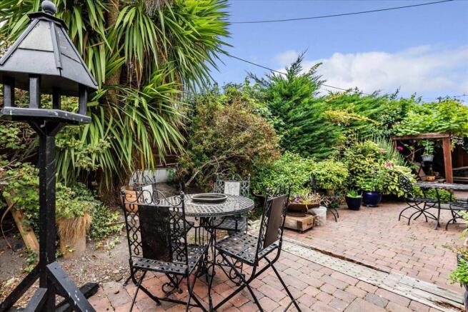 GARDEN