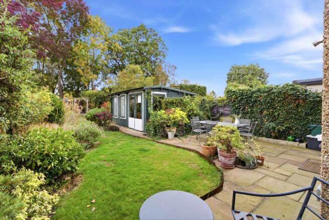 Highfield Avenue, Harpenden, Hertfordshire, AL5 photo 4