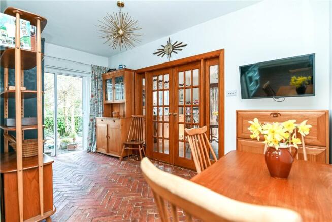 Barrs Avenue, New Milton, Hampshire, BH25 photo 4