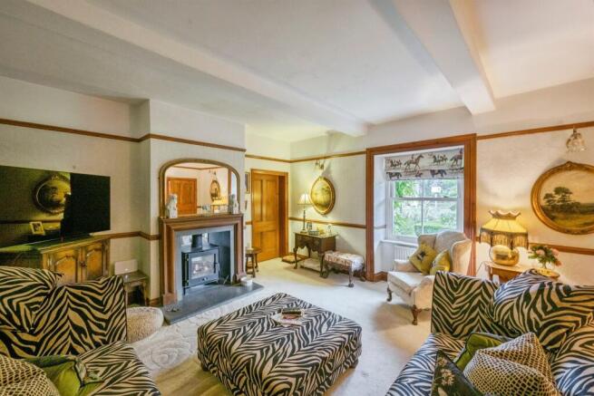 9 bed Detached for sale Image 6