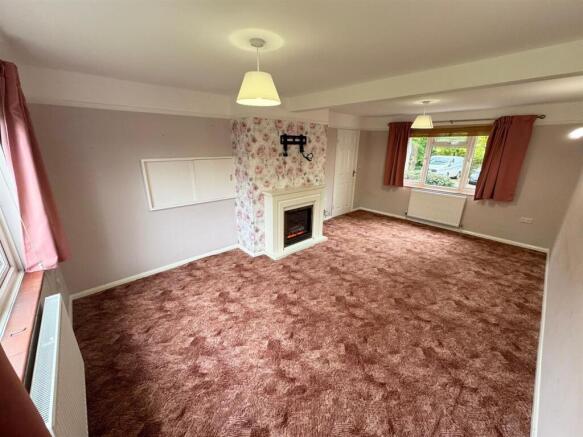 Lounge Alt Angle.jpg