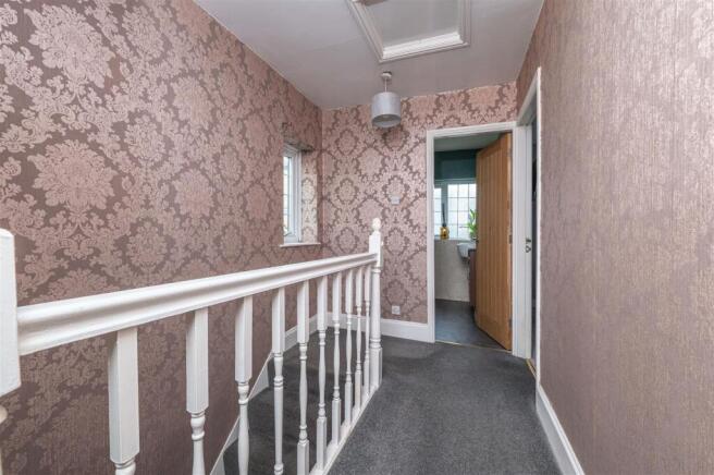 3 bed Semi-Detached for sale Image 10