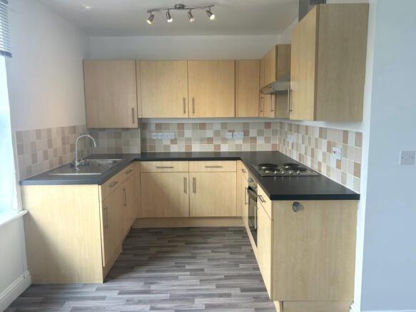 Kitchen T202610211111.jpg