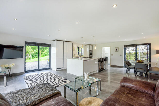 Kitchen/Dining/Fa...