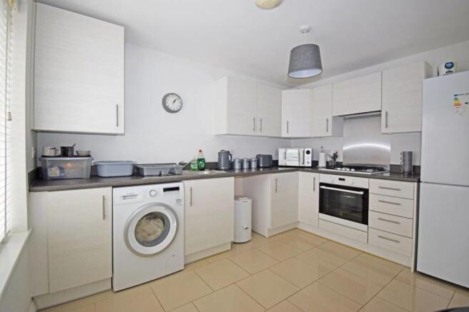 2 Brook Meadow, Wychbold, Droitwich, Worcestershire. WR9 7SJ photo 2