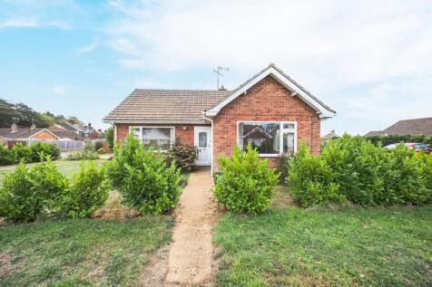 Detached Bungalow in Snettisham Sitting on a Generous Plot