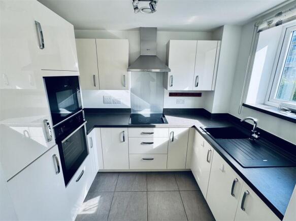For Sale by Aspire Residential | Heene Road