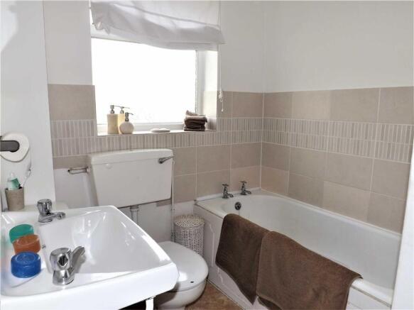 Photo 12