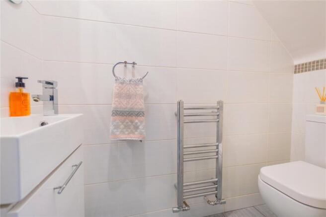 4 bed Detached for sale Image 11