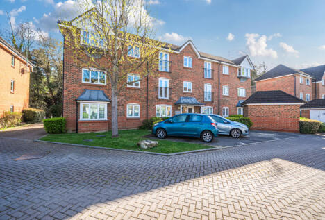 Kingsfield Way, Redhill, Surrey, RH1