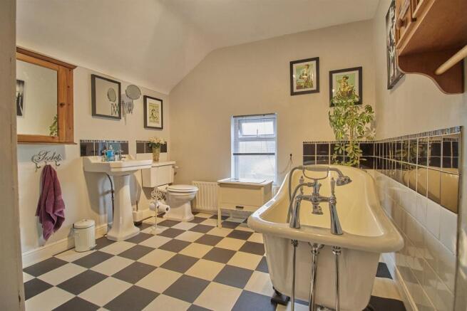 Refitted Bathroom To Rear