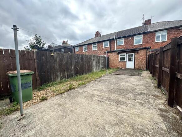 2 bed Terraced for sale Image 11