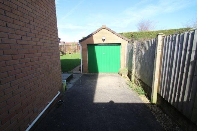 Detached Garage