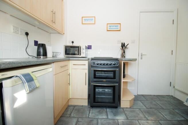 2 bed Flat for sale Image 4