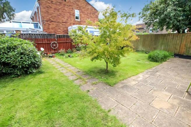 Rear Garden (1).jpg