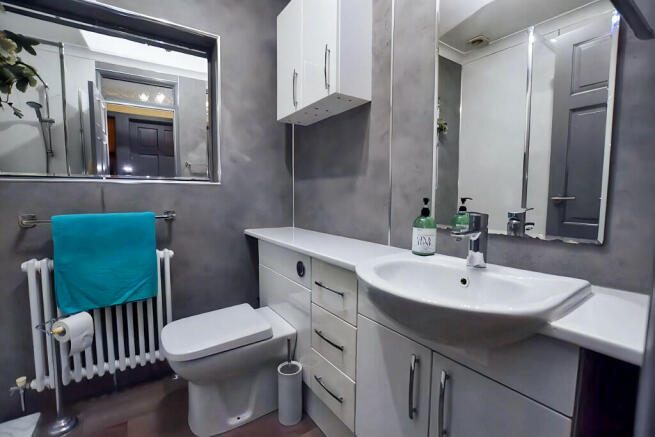 Shower Room 1