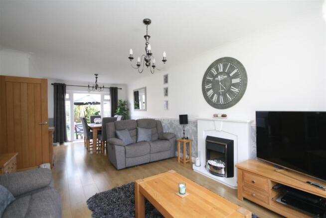 Lounge Dining Room
